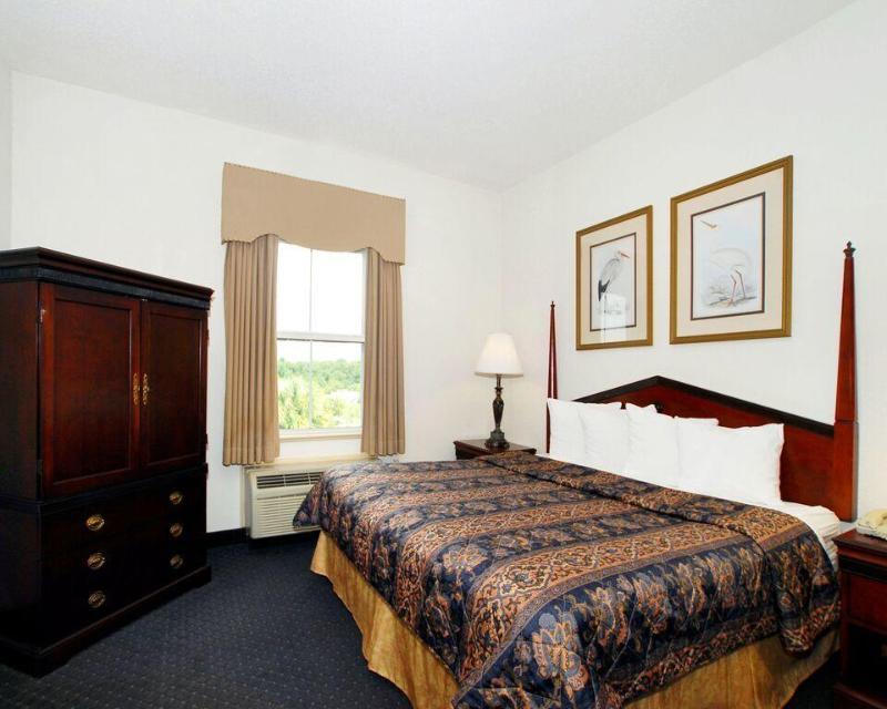 Comfort Inn&Suites Patriots Point Charleston Extérieur photo